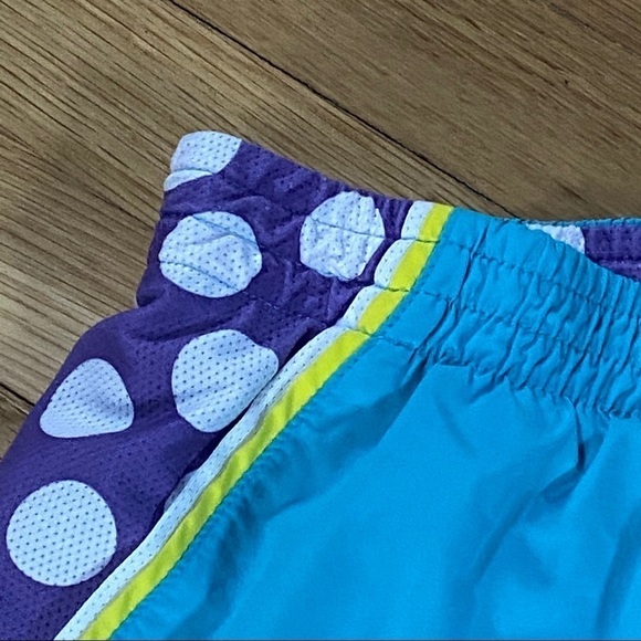 NIKE Dri-Fit Pacer Shorts w/ fun bright polka dots - Picture 4 of 10